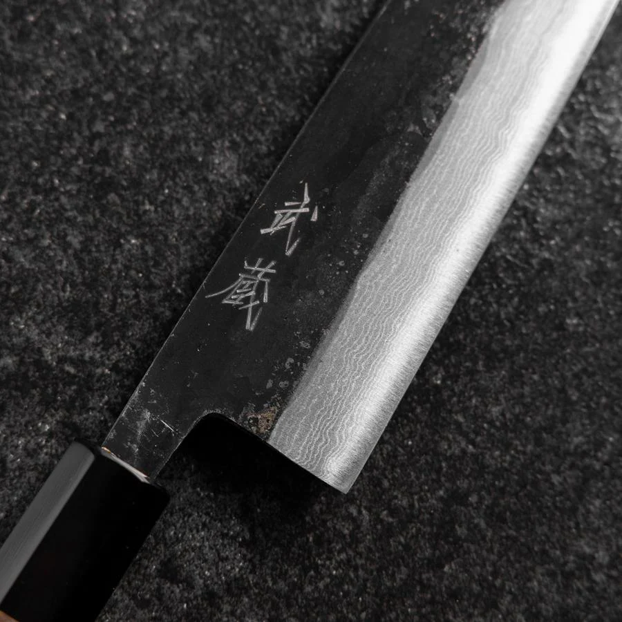 Bunka Blue Steel #2 Kurouchi Damast Büffelhorn und Walnussholz Griff 180mm - Image 3