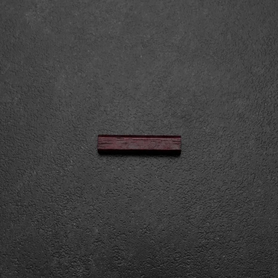 Stäbchenhalter aus Holz mit Muschelinlay – Sakura Rot - Image 3
