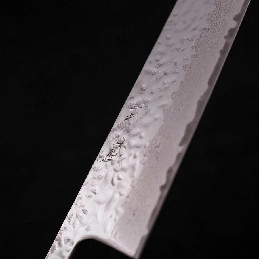 Gyuto AUS-10 Kagami Tsuchime Damast Sumi Urushi Griff 240mm - Image 3