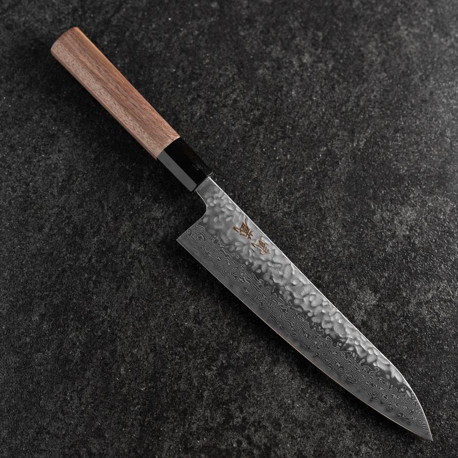 Gyuto AUS-10 Tsuchime Damast Walnussholz Griff 210mm