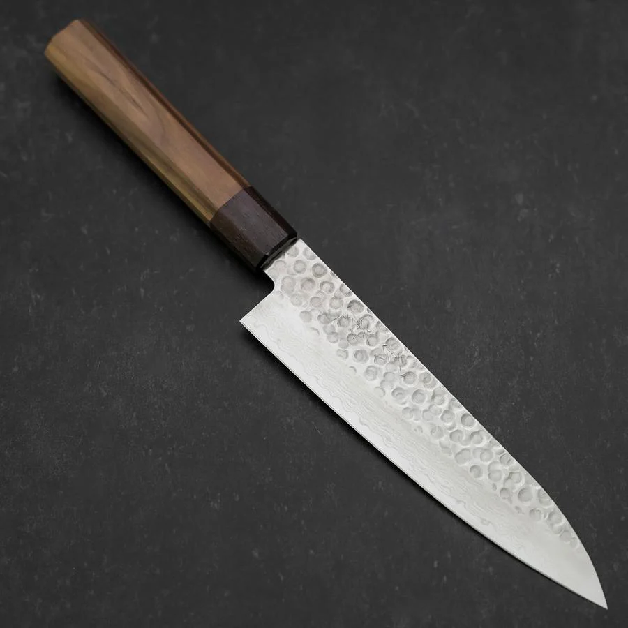 Gyuto AUS-10 Tsuchime Damast Rosenholz und Walnussholz Griff 180mm