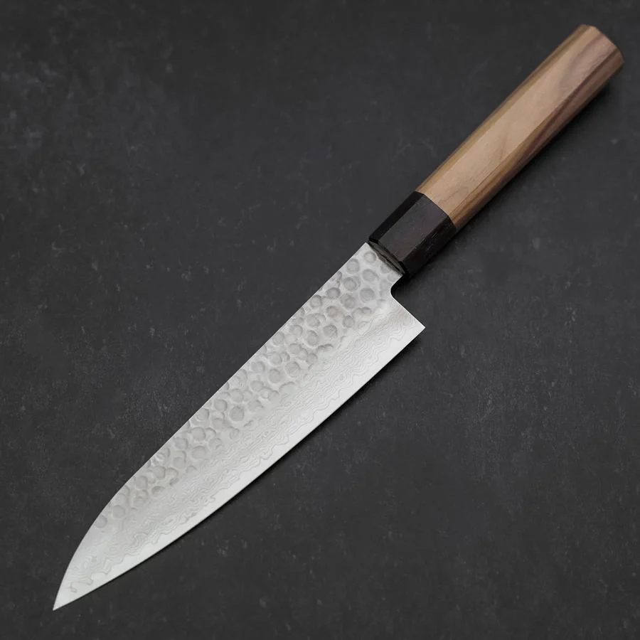 Gyuto AUS-10 Tsuchime Damast Rosenholz und Walnussholz Griff 180mm - Image 2