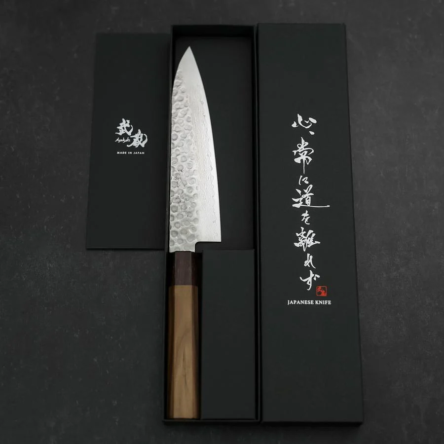Gyuto AUS-10 Tsuchime Damast Rosenholz und Walnussholz Griff 180mm - Image 8