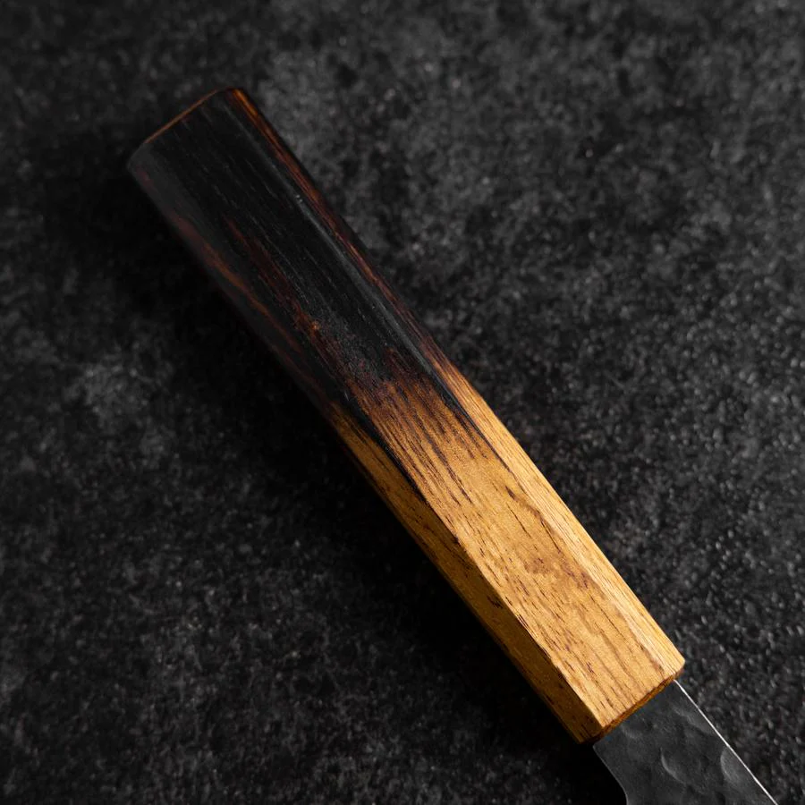 Gyuto AUS-8 Kurouchi Tsuchime Yaki Urushi Griff 200mm - Image 6