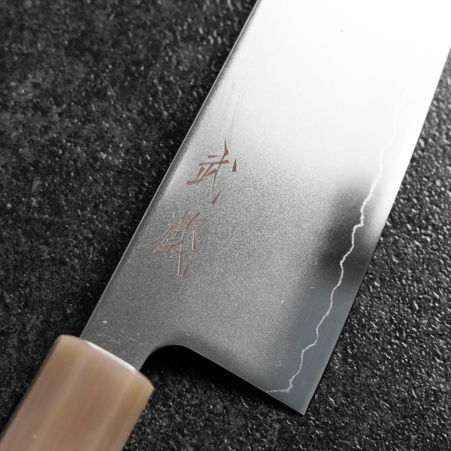 Gyuto SLD Kagami Hell-Rosa Büffelhorn und Ahornholz Griff 210mm - Image 3
