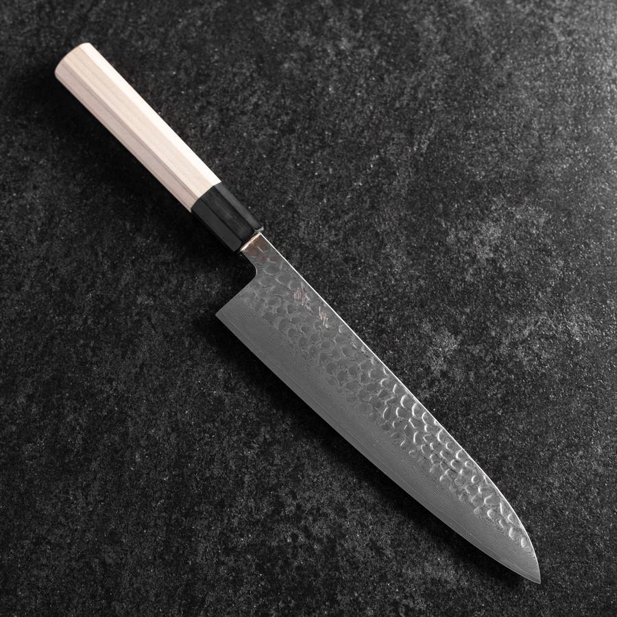 Gyuto VG-10 Tsuchime Damast Büffelhorn und Magnolienholz Griff 210mm