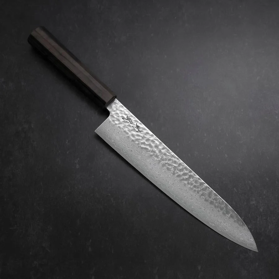 Gyuto VG-10 Tsuchime Damast Eschenholz Griff 240mm
