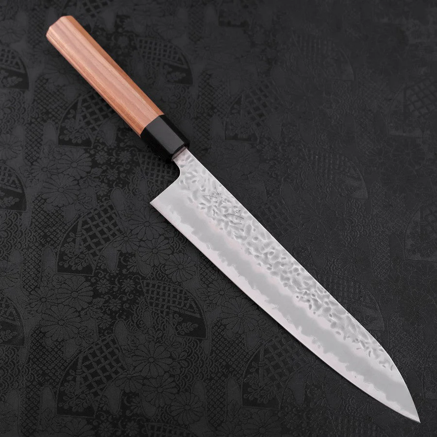 Gyuto White Steel #1 Edelstahlummantelung Tsuchime Walnussholz Griff 240mm