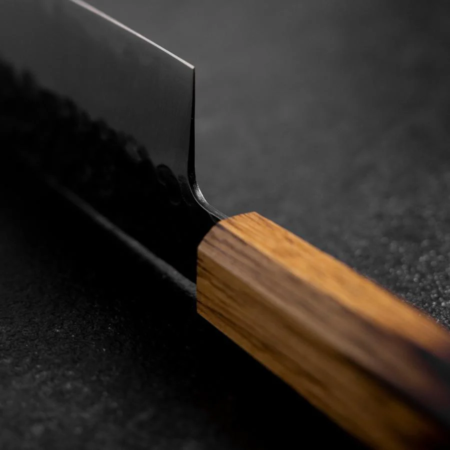 Nakiri AUS-8 Kurouchi Tsuchime Yaki Urushi Griff 170mm - Image 4