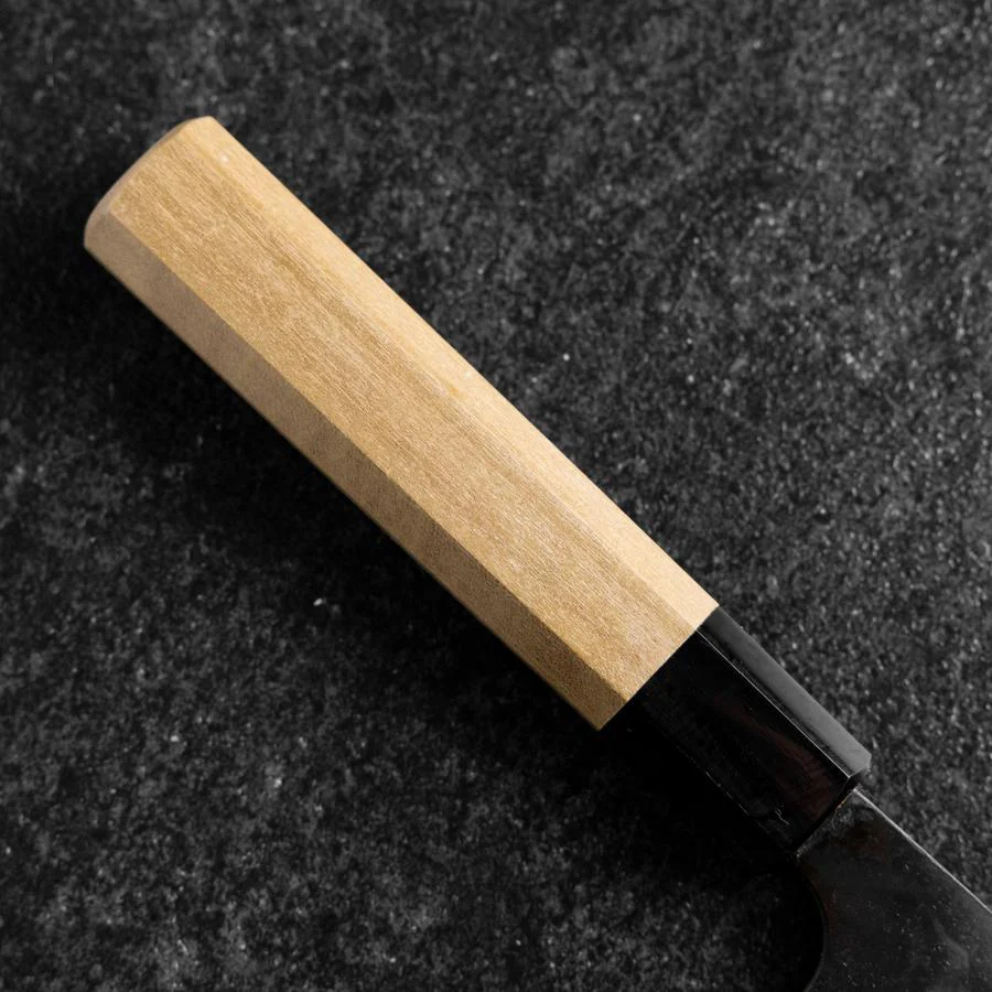 Nakiri Blue Steel #2 Kurouchi Damast Büffelhorn und Magnolienholz Griff 165mm - Image 6