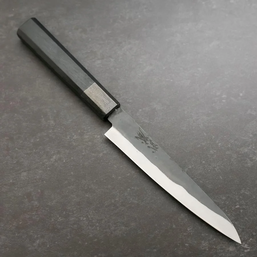 Petty Blue Steel #1 Edelstahlummantelung Kurouchi Schwarz-Blauer Urushi Griff 150mm