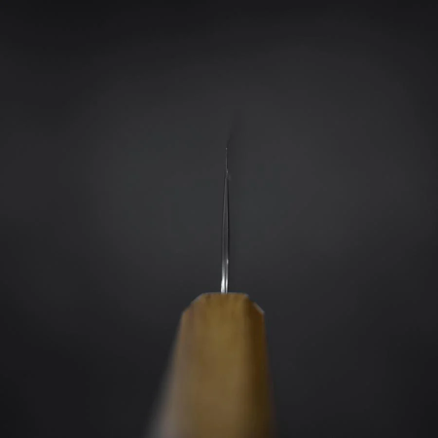 Santoku AUS-10 Kagami Tsuchime Damast Yaki Urushi Griff 165mm - Image 4