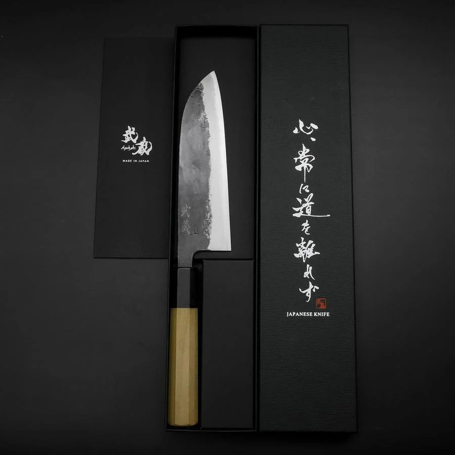Santoku Blue Steel #1 Kurouchi Büffelhorn und Magnolienholz Griff 165mm - Image 8