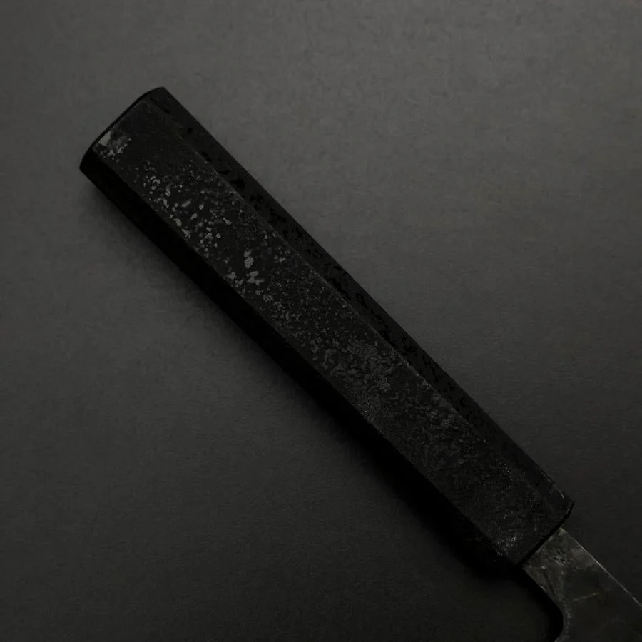 Santoku Blue Steel #2 Kurouchi Schwarzer Ishime Urushi Griff 165mm - Image 6