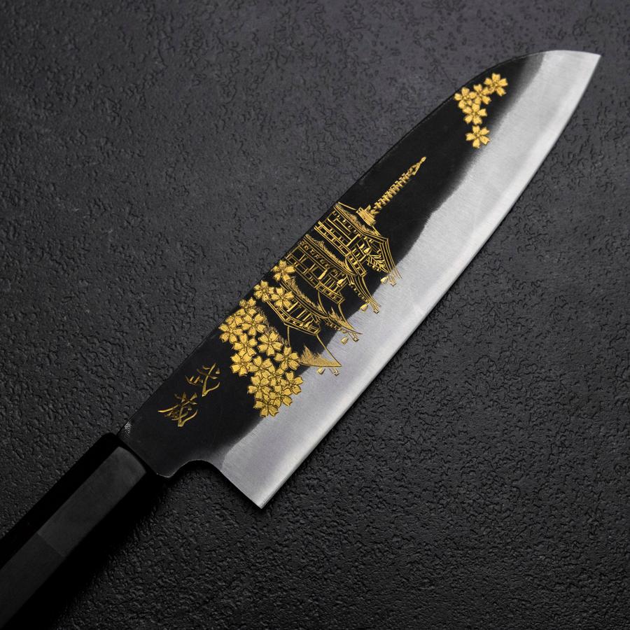 Santoku Blue Steel #2 Kurouchi Chokin Sakura Pagode Büffelhorn und Ebenholz Griff 165mm - Image 3
