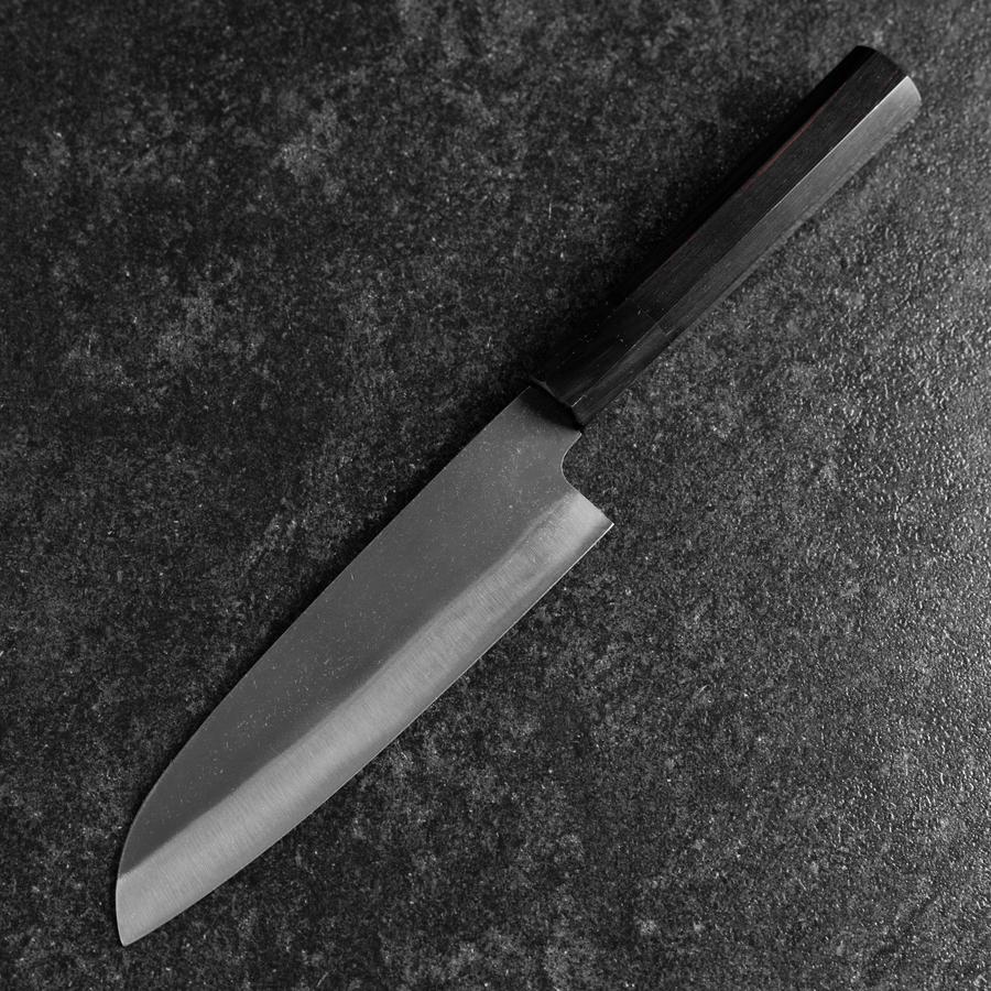 Santoku Blue Steel #2 Kurouchi Chokin Sakura-Fuji Büffelhorn und Ebenholz Griff 165mm - Image 2