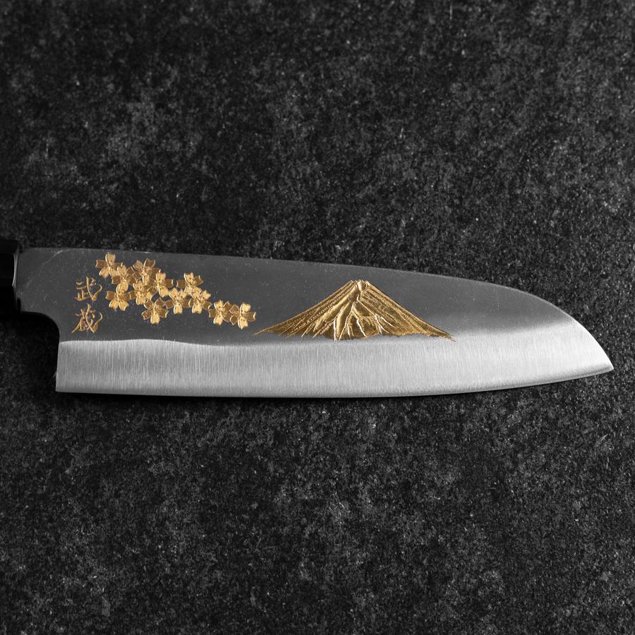 Santoku Blue Steel #2 Kurouchi Chokin Sakura-Fuji Büffelhorn und Ebenholz Griff 165mm - Image 7