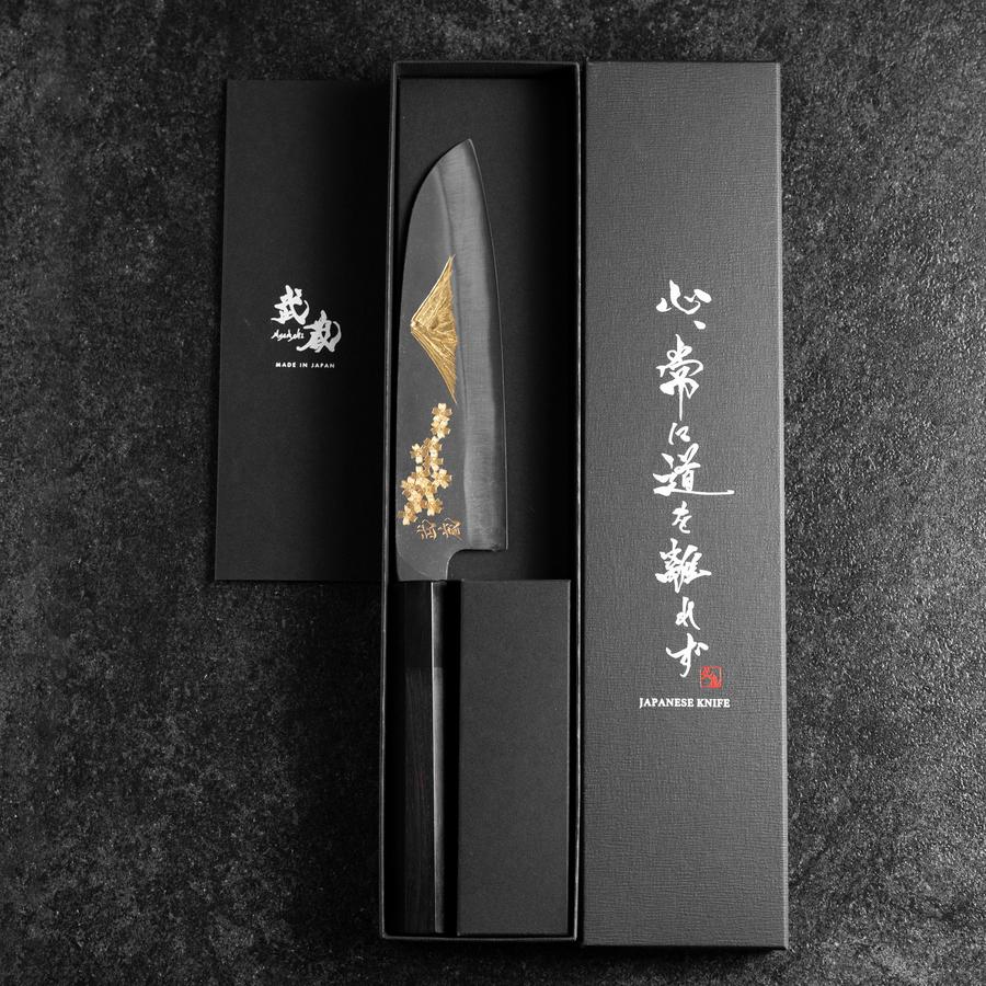 Santoku Blue Steel #2 Kurouchi Chokin Sakura-Fuji Büffelhorn und Ebenholz Griff 165mm - Image 8