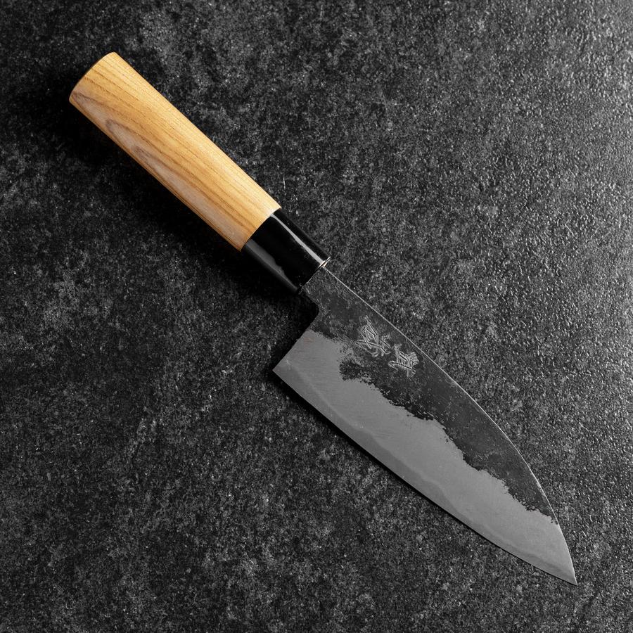 Santoku Blue Steel #2 Kurouchi Runder Zelkove Griff 150mm