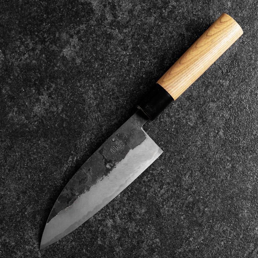 Santoku Blue Steel #2 Kurouchi Runder Zelkove Griff 150mm - Image 2