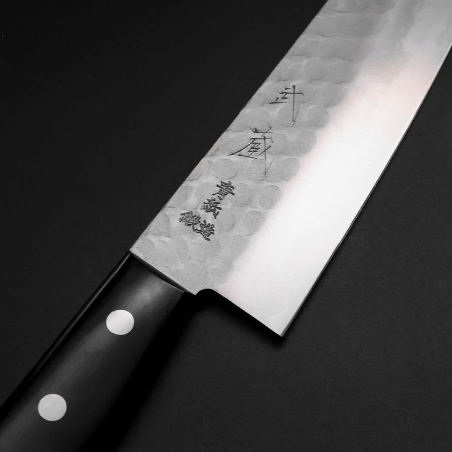 Santoku Blue Steel #2 Edelstahlummantelung Tsuchime Schwarzer Westlicher Griff 165mm - Image 3