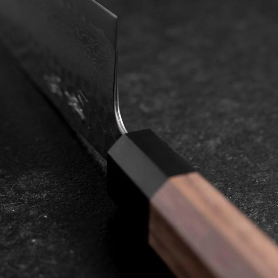 Santoku Silver Steel #3 Tsuchime Damast Walnussholz Griff 170mm - Image 4