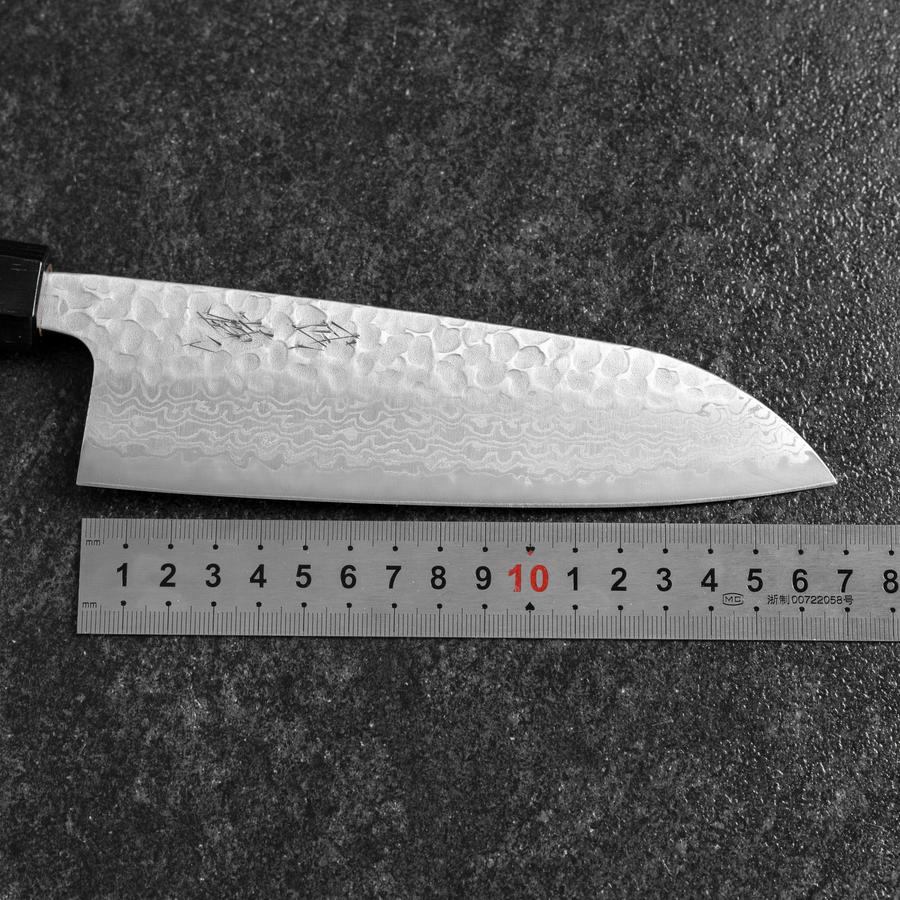 Santoku Silver Steel #3 Tsuchime Damast Walnussholz Griff 170mm - Image 7