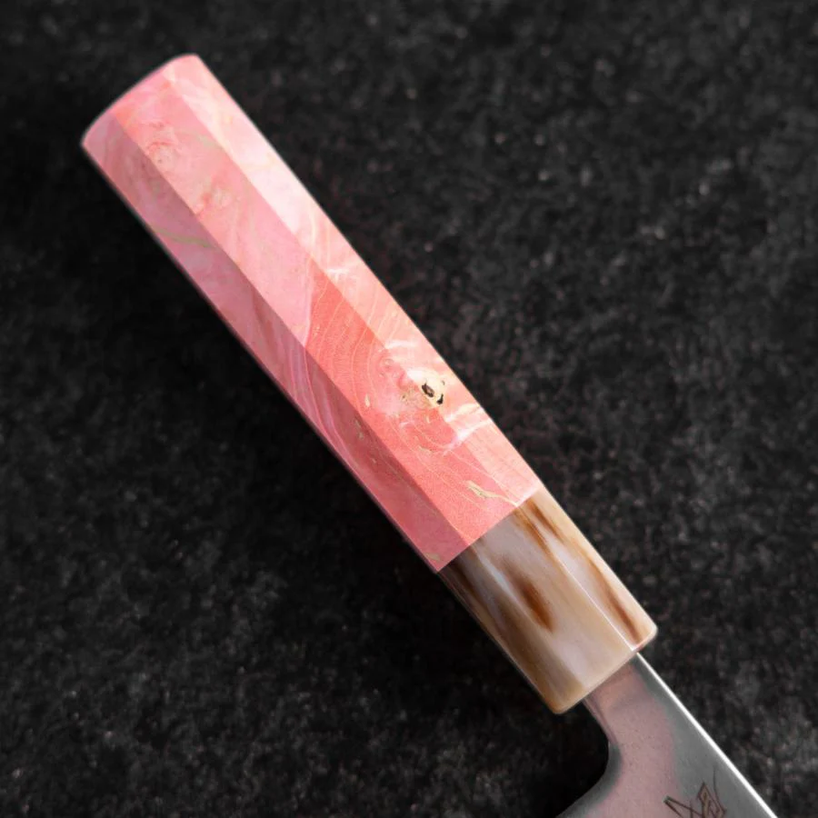 Santoku SLD Kagami Dunkelrosa-Rosa Büffelhorn und Ahornholz Griff 170mm - Image 6