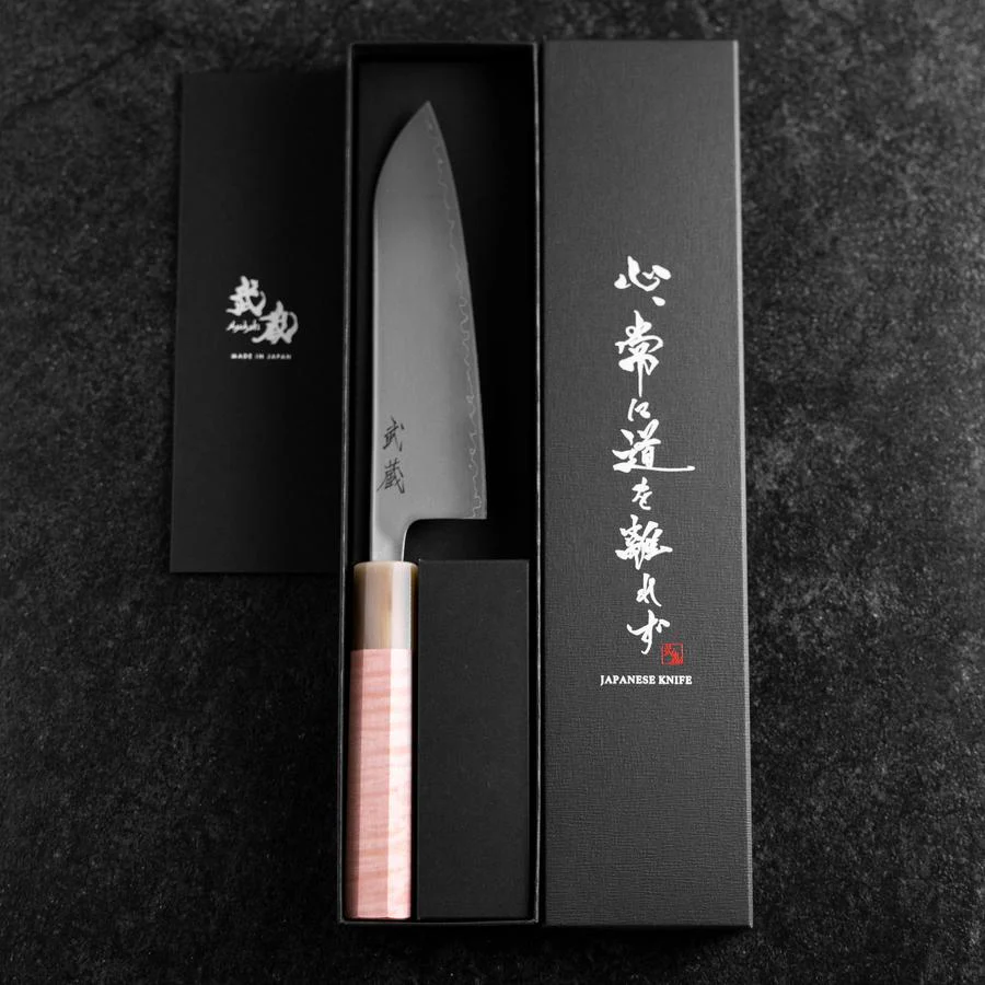 Santoku SLD Kagami Hell-Rosa Büffelhorn und Ahornholz Griff 170mm - Image 8
