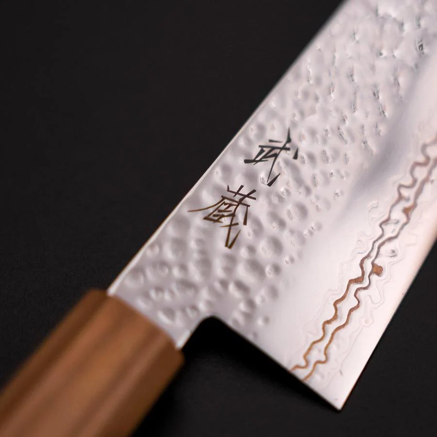 Santoku SLD Nickel Tsuchime Kolorierter Damast Olivenholz Griff 170mm Limited Edition - Image 3