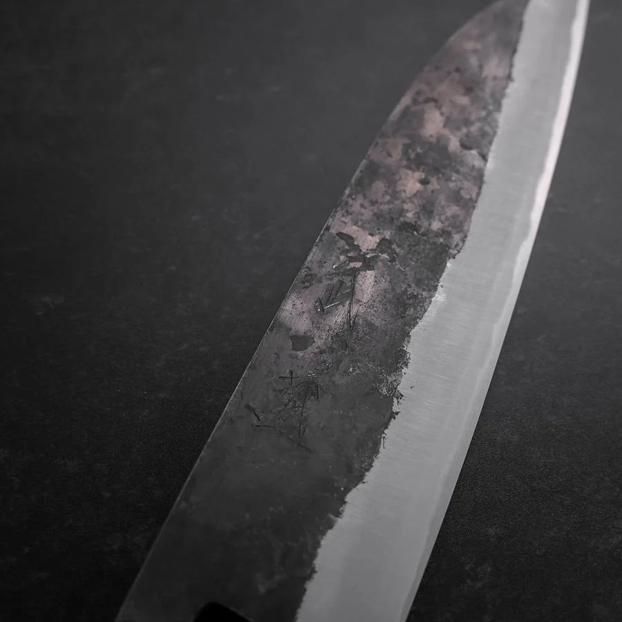 Santoku Blue Steel #2 Edelstahlummantelung Kurouchi Walnussholz Griff 165mm - Image 3