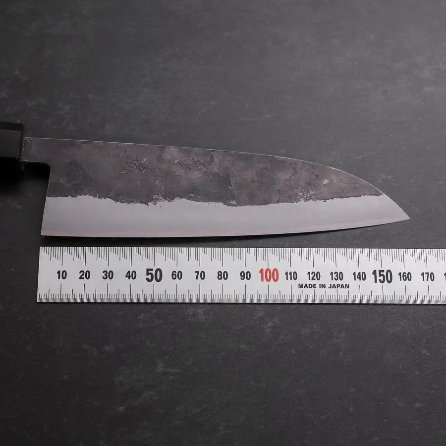 Santoku Blue Steel #2 Edelstahlummantelung Kurouchi Walnussholz Griff 165mm - Image 7