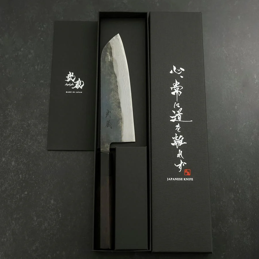 Santoku V-Toku 2 Kurouchi Damast Büffelhorn und Ebenholz Griff 165mm - Image 8