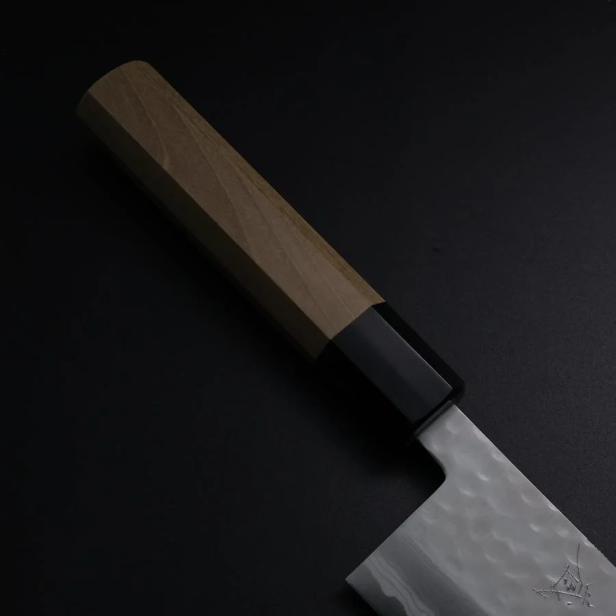 Santoku VG-10 Tsuchime Damast Büffelhorn und Magnolienholz Griff 165mm - Image 6