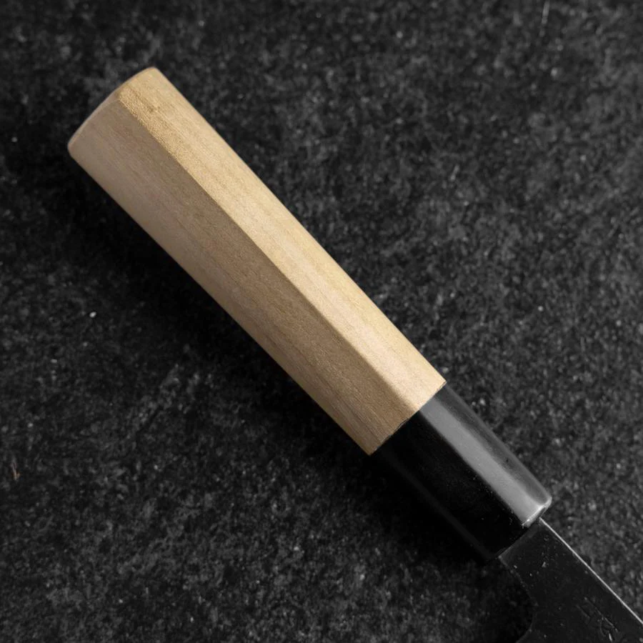 Santoku White Steel #2 Edelstahlummantelung Kurouchi Büffelhorn und Magnolienholz Griff (Kurigata) 170mm - Image 6