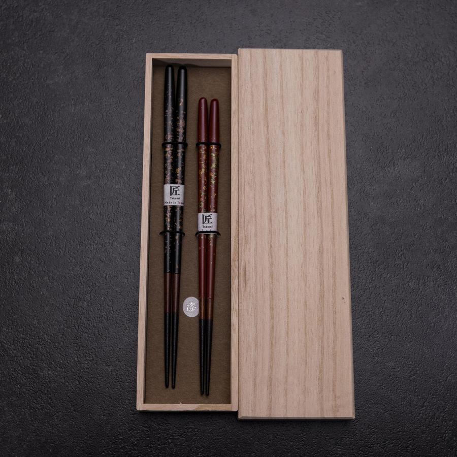 Urushi Gasumi Essstäbchen Set Rot 210mm und Schwarz 230mm Lackiertes Holz mit Paulownia-Holzbox