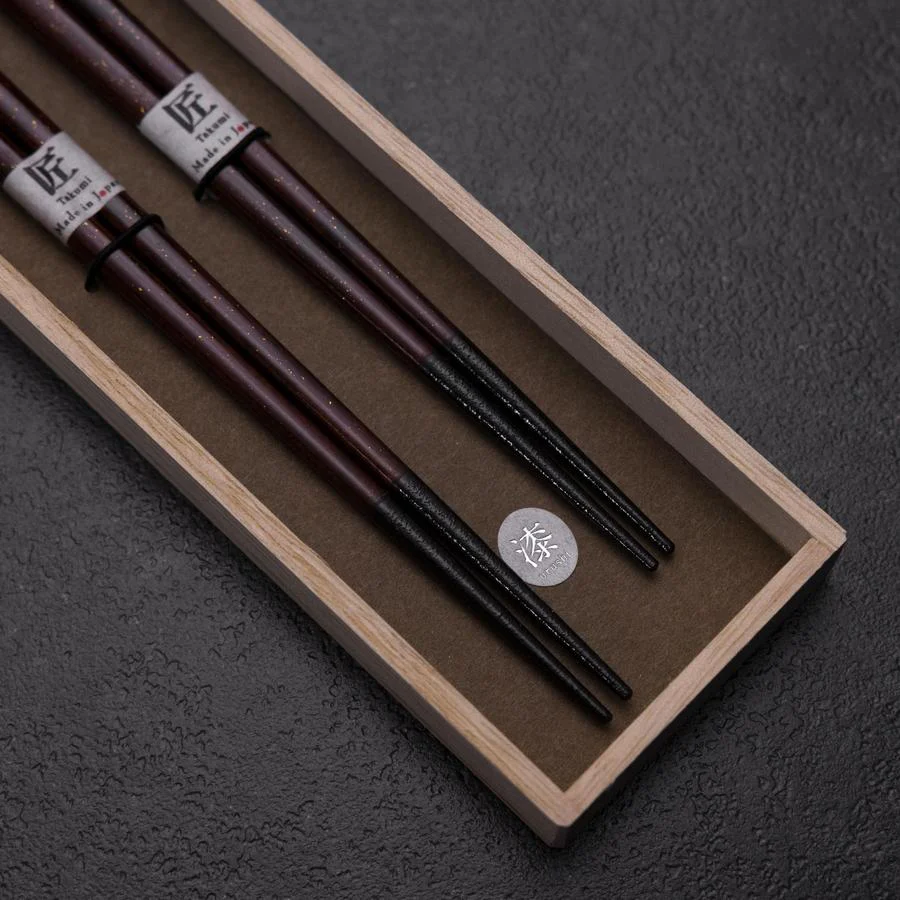 Urushi Ariake Lackierte Essstäbchen Set 210mm Rot und 230mm Schwarz mit Paulownia Holz-Box - Image 2