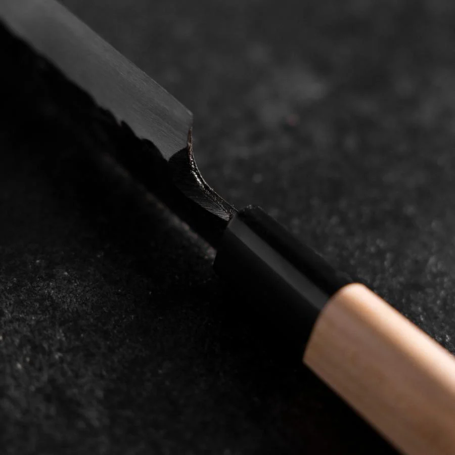 Yanagiba Blue Steel #2 Kurouchi Tsuchime Magnolienholz Griff 270mm - Image 4